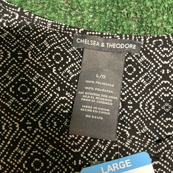 Chelsea & Theodore tunic women’s top size large NWT MSRP $68 (OKPM-11-012) - Picture 4 of 7